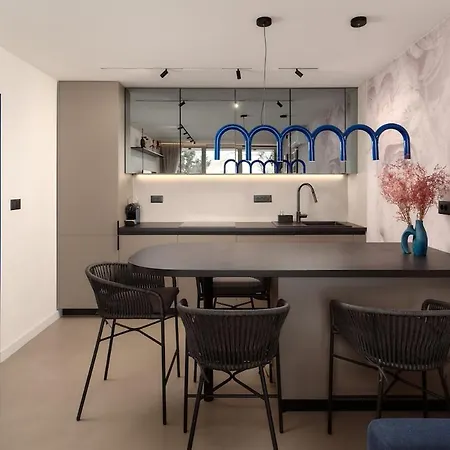 Lejlighed Urban Nest Boutique 2br With Balcony In Center