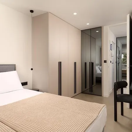 Lejlighed Urban Nest Boutique 2br With Balcony In Center Split
