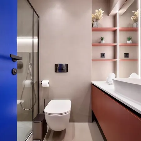 Urban Nest Boutique 2br With Balcony In Center Lejlighed