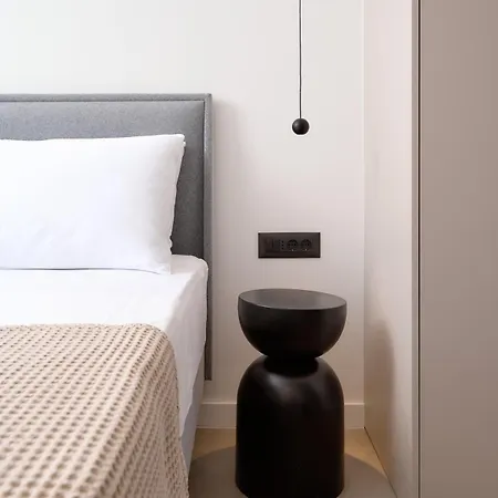 Lejlighed Urban Nest Boutique 2br With Balcony In Center