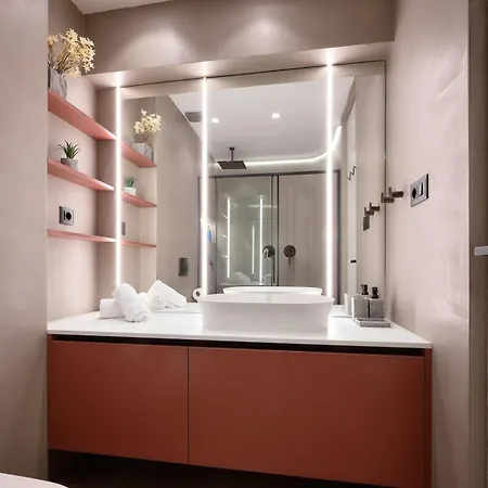 Lejlighed Urban Nest Boutique 2br With Balcony In Center Split