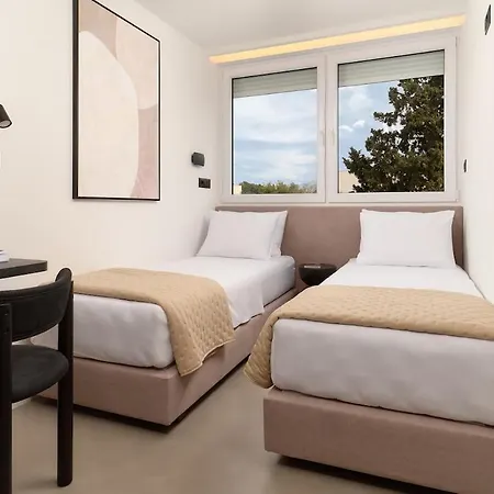 Urban Nest Boutique 2br With Balcony In Center * Split