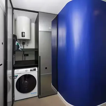 Lejlighed Urban Nest Boutique 2br With Balcony In Center Split